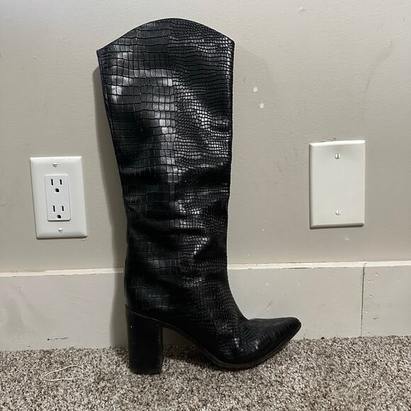 SCHUTZ Women's Analeah Black Croc Boot Size 8B - Picture 4 of 10